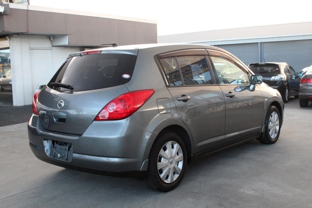 Nissan tiida 2006 owner manual #5